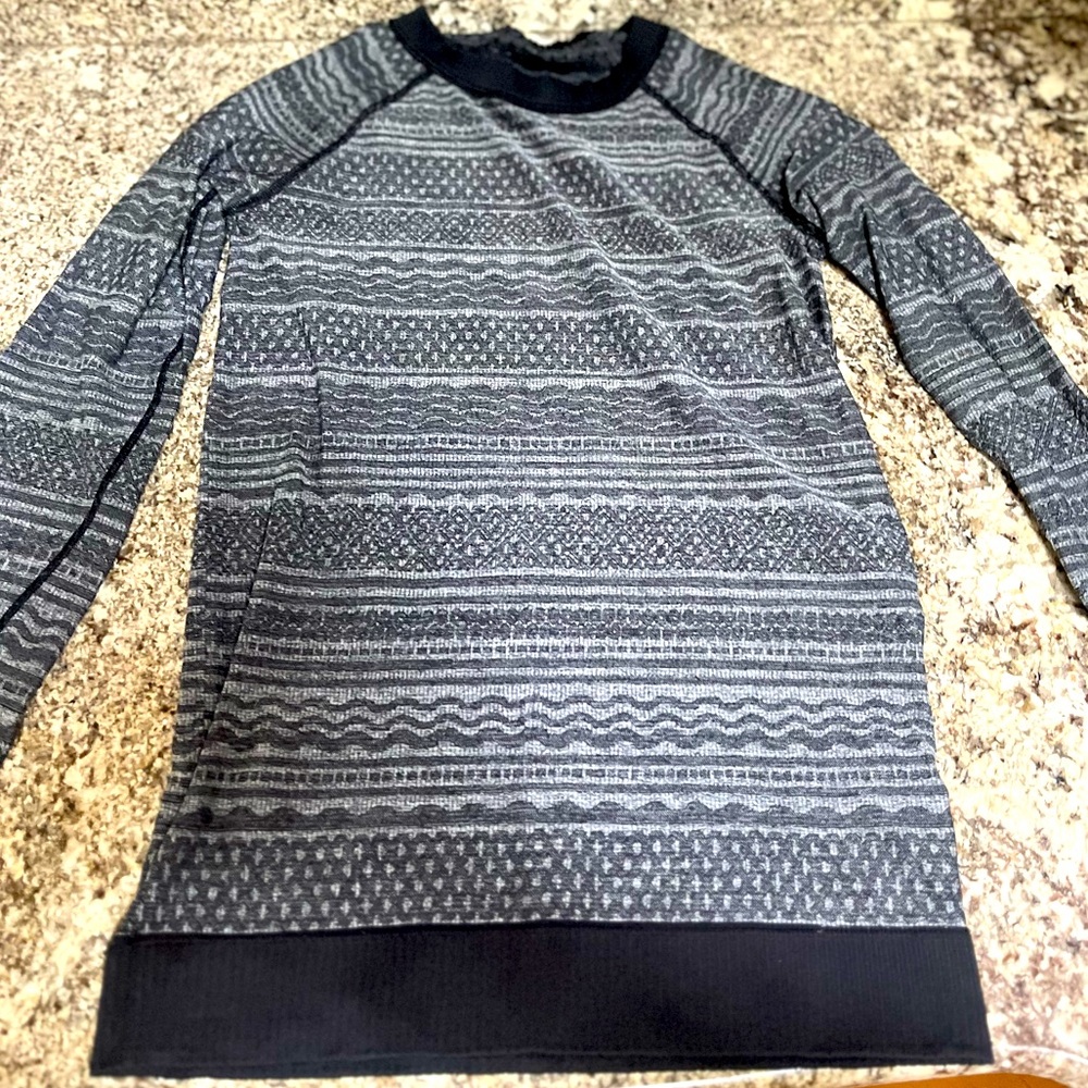 Lululemon long sleeve shirt black